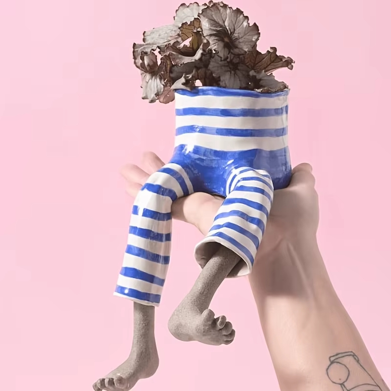 Whimsical Resin Leggy Planter  - The Plant Parent recension och pris