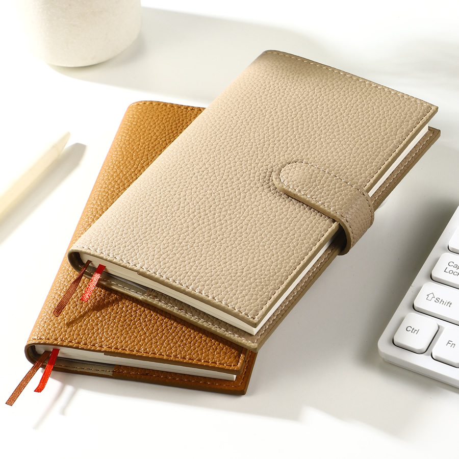 A6 Undated Weekly Planner Lych - Planned Parenthood recension och pris